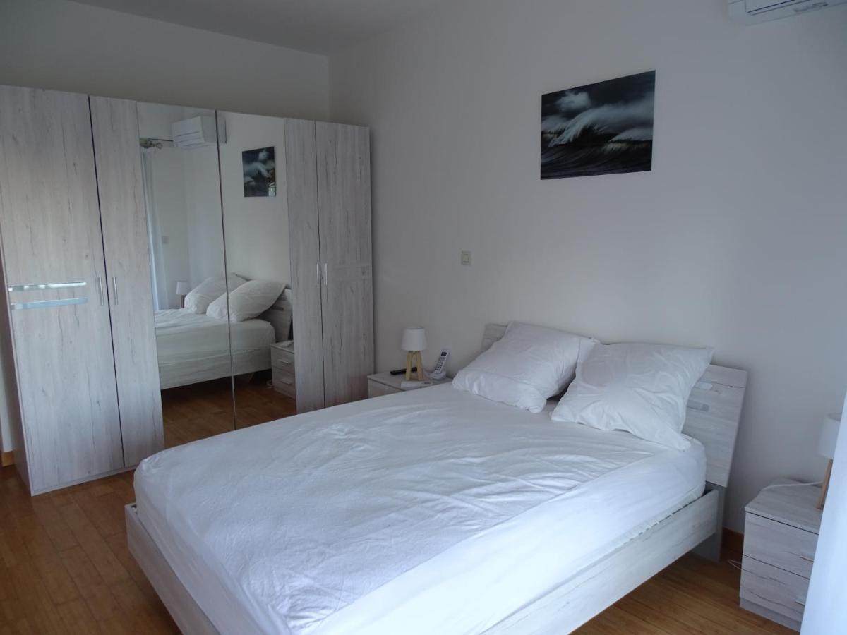 Appartement Bord De Mer Marina Baie Des Anges Villeneuve-Loubet Bagian luar foto